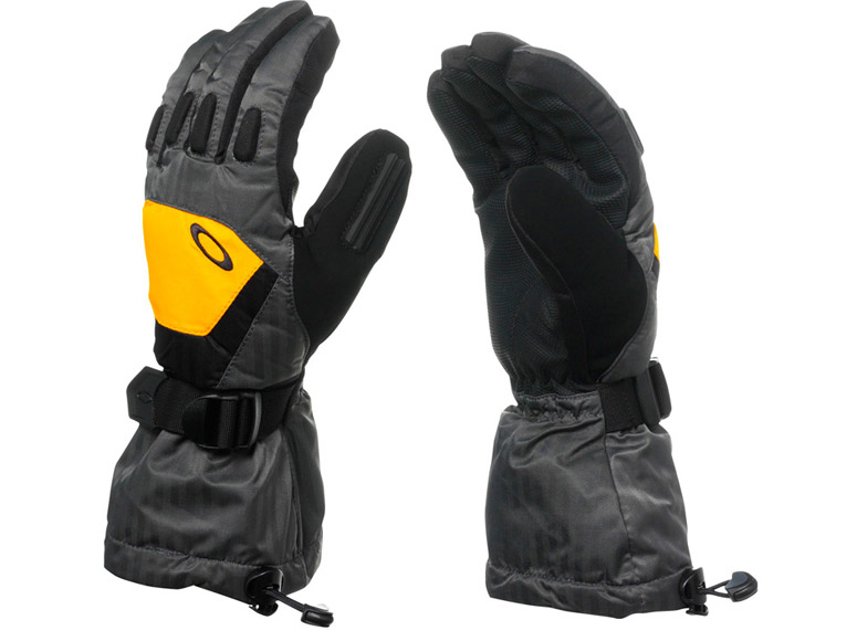  - Oakley - Recon Insulated Glove - Medium Only